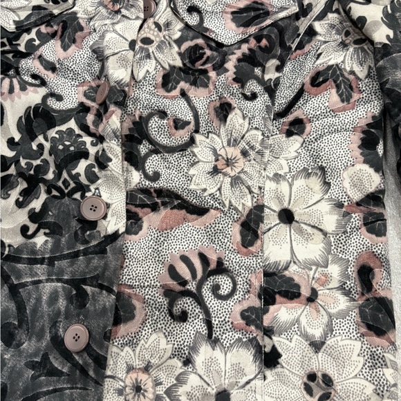 [US8]Eugen Klein Floral Patterned Textured Women's Denim Jacket - Picture 2 of 7